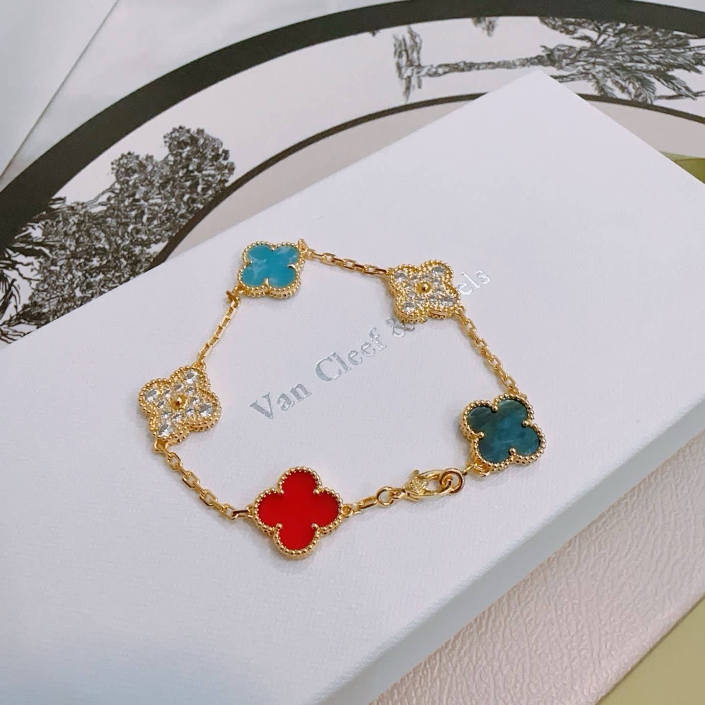 Van Cleef & Arpels Alhambra Bracelet
